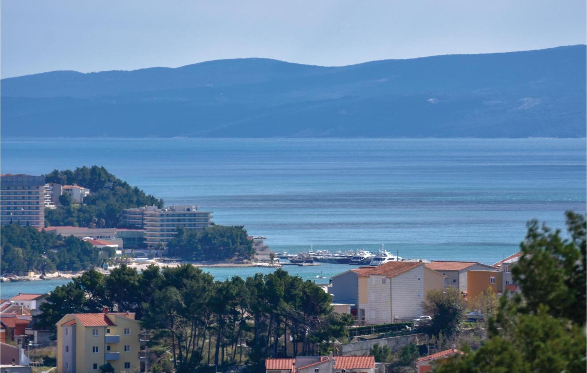 Lovely Home In Split With Jacuzzi Exterior foto
